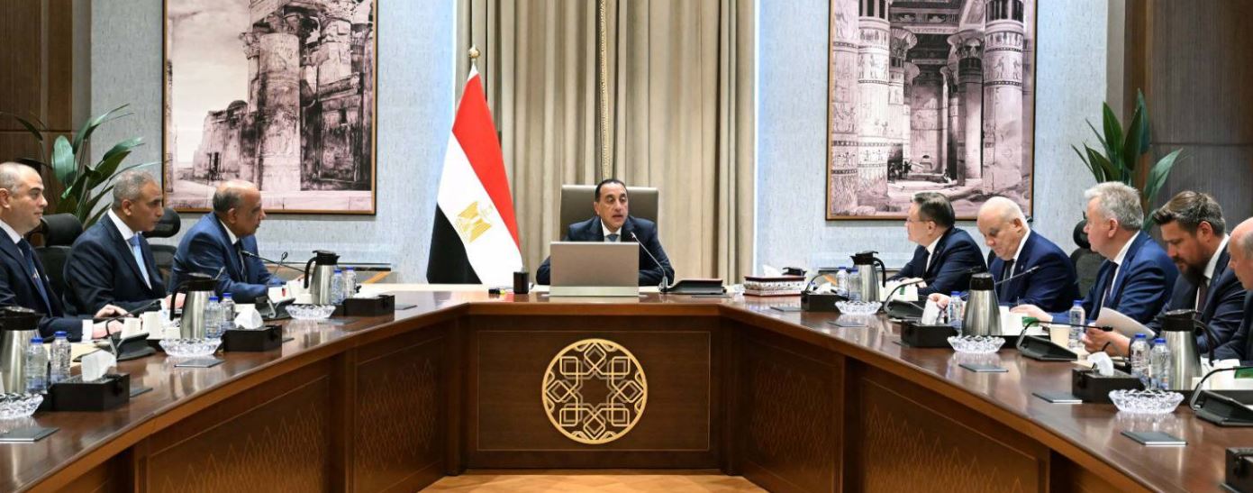 رئيس الوزراء يبحث مع “روسآتوم” مستجدات تنفيذ محطة الضبعة النووية