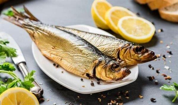 بعد شم النسيم.. كيف يستعيد الجسم توازنه بعد تناول الفسيخ والرنجة