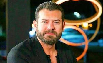 عمرو يوسف يحدد موعد عرض مسلسل الفرنساوي