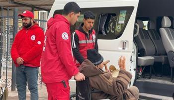 مصر تكثف جهودها الإنسانية لدعم قطاع غزة واستقبال المصابين