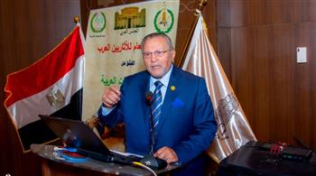   "الآثاريين العرب" يناشد وزير السياحة والآثار بوقف بيع مخطوط نادر من قصيدة البردة 