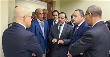   وزير التعليم العالي يتابع تطوير الجامعة الأهلية الفرنسية بالشروق