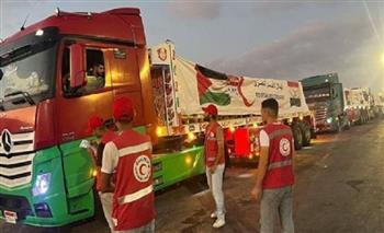   الهلال الأحمر المصري يطلق قافلة "زاد العزة" الـ177 بـ5,300 طن من المساعدات الإنسانية