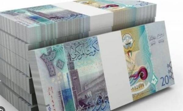 تحركات جديدة في سعر الدينار الكويتي اليوم