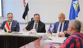   "المحافظ هيجيلك".. فوزي يبحث مشكلات المواطنين فى دمياط