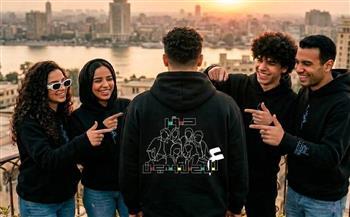 بين النغمة والقماش.. حين تتحول الملابس إلى موسيقى نرتديها