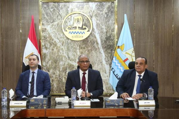 المحافظ وأعضاء الشيوخ والنواب على طاولة واحدة لخدمة أهالي كفر الشيخ