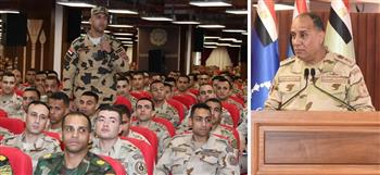   وزير الدفاع يلتقى عددا من دارسى وطلبة الأكاديميات والكليات والمعاهد العسكرية