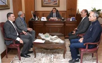   محافظ بورسعيد يلتقي مدير عام هيئة الأبنية التعليمية الجديد