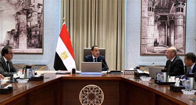 مدبولي يستعرض مقترحا لتنفيذ مشروع مدينة المستشفيات والمعاهد الطبية بالعاصمة الجديدة