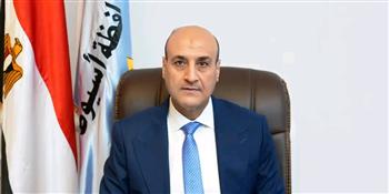   محافظ أسيوط يعلن رفع درجة الاستعداد القصوى تحسبًا لنشاط رياح مثيرة للرمال والأتربة