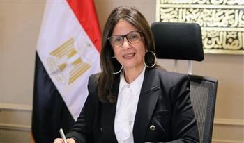   وزيرة الثقافة : العروض الفنية في مترو الأنفاق تهدف إلى تقديم محتوى هادف