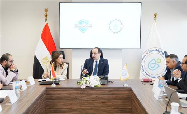اجتماع تنسيقي بين المديرين التنفيذيين لهيئتي “الرعاية الصحية” و“التأمين الصحي الشامل”