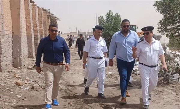 رئيس جهاز مدينة بني سويف الجديدة يقود حملة مكبرة لإزالة التعديات