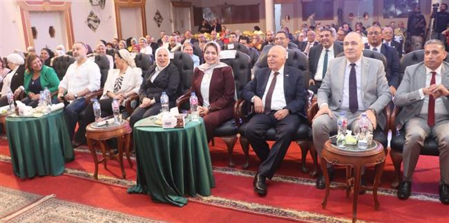 نقيب المعلمين يشهد حفل إطلاق رقمنة المعاهد القومية