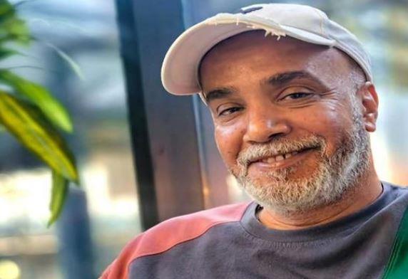 بكلمات مؤثرة وفيديو مبهج.. كريم محمود عبد العزيز يحيي الذكرى الأولى لرحيل سليمان عيد