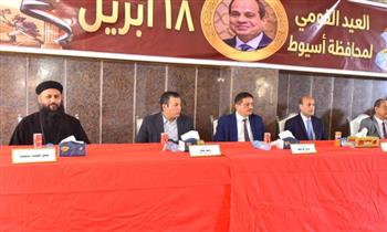   محافظ أسيوط يعقد لقاءً جماهيريًا مع أهالي بني عدي 