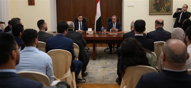 وزير الخارجية يلتقي الجالية المصرية بموسكو ويؤكد دعم الدولة لهم