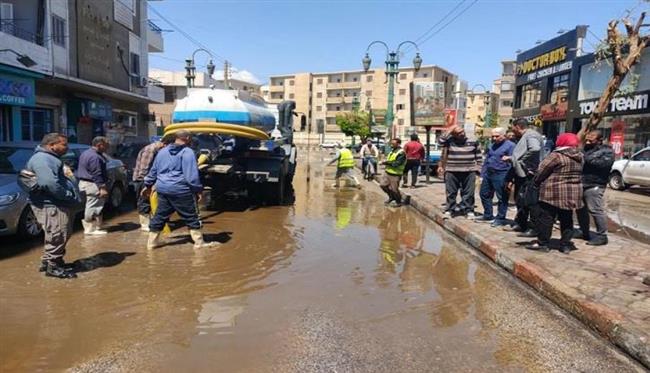 محافظ المنيا يوجه بسرعة سحب تجمعات مياه الأمطار