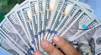   تراجع الدولار الآن.. تعرف على الأسعار بعد الانخفاض