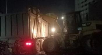   محافظة الجيزة ترفع 800 طن مخلفات من منطقة حمد بحي الهرم ضمن حملات مكثفة للنظافة