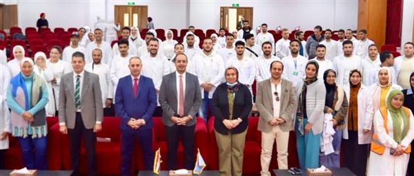 ورشة تدريبية لطلاب التمريض حول علاج الإدمان وخدمات الصندوق