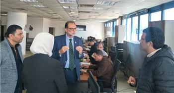 جولة ميدانية لرئيس الهيئة القومية لسلامة الغذاء بميناء الإسكندرية لتسريع تداول الرسائل الغذائية