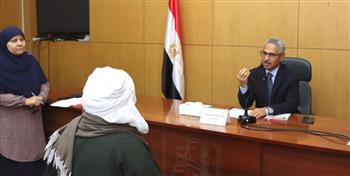   محافظ بني سويف يستجيب لشكاوى المواطنين ويصدر مساعدات عاجلة