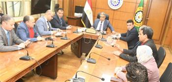   محافظ الدقهلية يوجه بتذليل عقبات مشروعات الكهرباء لتسريع الإنجاز