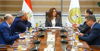 وزيرة التنمية تتابع مطالب المحافظات مع النواب والشيوخ