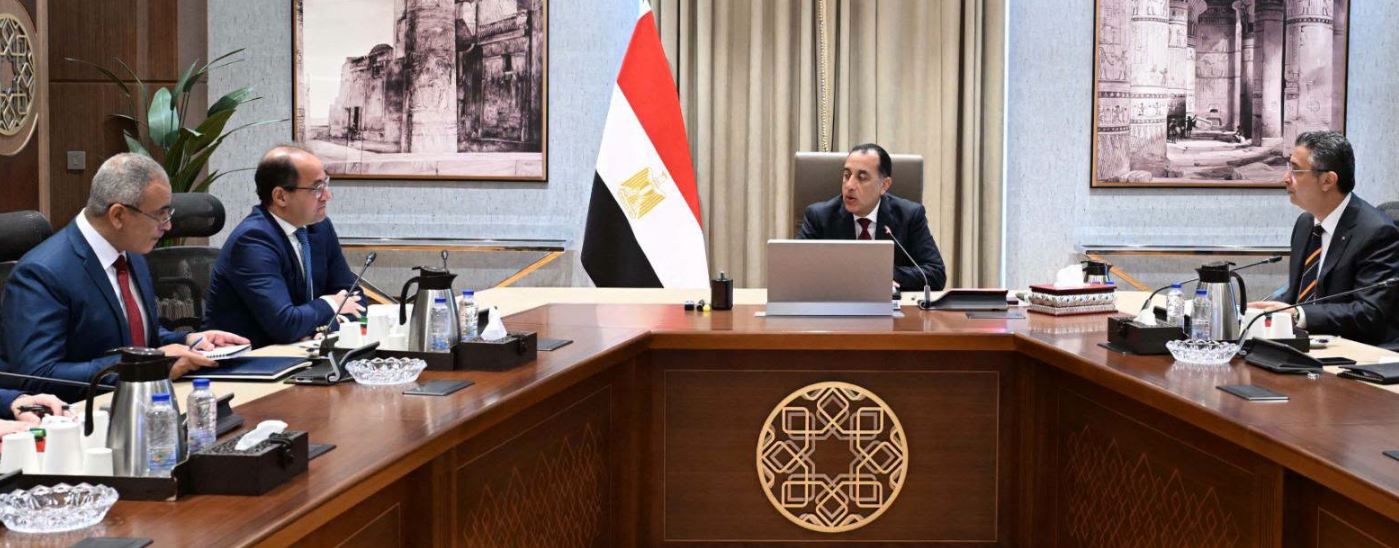 رئيس الوزراء يتابع إجراءات توفير مخزون مطمئن من السلع وجهود حوكمة منظومة الدعم