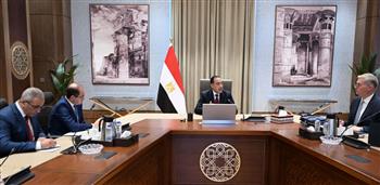   رئيس الوزراء يتابع مع وزيري المالية والبترول عددًا من ملفات العمل المشترك