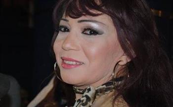   منى حسين تحتفل بعيد ميلادها ومسيرة فنية بدأت من الرقص إلى التمثيل