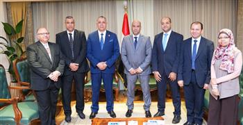  وزير العمل ونقيب المحامين يبحثان قانون العمل الجديد