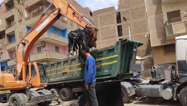 استجابة فورية لشكاوى المواطنين بالجيزة.. رفع إشغالات ومعالجة الصرف ومخلفات بالشوارع