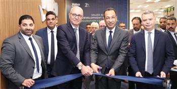 وزير الاتصالات يفتتح مركز تطوير الذكاء الاصطناعي لشركة  Valeo بالقرية الذكية