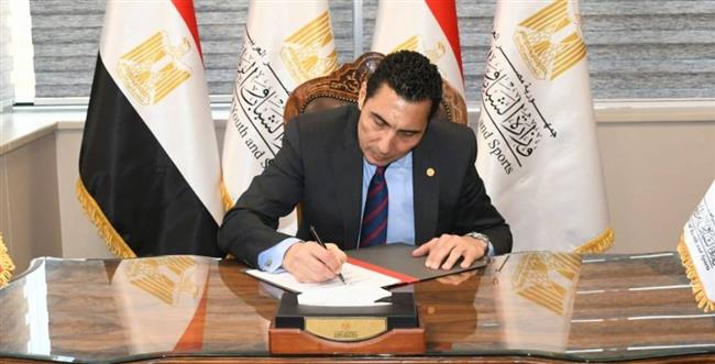 وزير الرياضة يوقع مذكرتي تفاهم مع دول بريكس بلس 