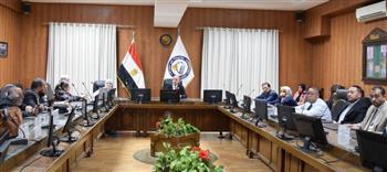   رئيس جامعة بني سويف يرأس اجتماع مجلس الدراسات العليا والبحوث