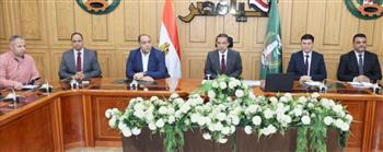 المنوفية: تشديد على تحسين الخدمات والخطة الاستثمارية