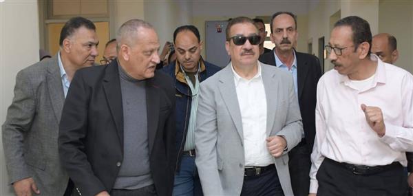 محافظ بورسعيد يتفقد مدرسة التعليم الأساسي بمدينة سلام مصر