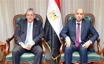    وزير العمل بحث مع نظيره القبرصي تفعيل مذكرة تفاهم تنقل الأيدي العاملة 