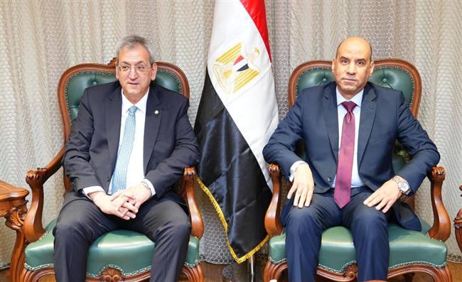  وزير العمل بحث مع نظيره القبرصي تفعيل مذكرة تفاهم تنقل الأيدي العاملة 
