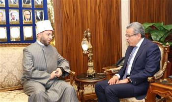   وزير الأوقاف يلتقي رئيس المركزي للمحاسبات لتعزيز التعاون والحوكمة 