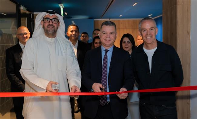 الرئيس التنفيذي لـ "إيتيدا" يفتتح مركز الشايع العالمى لخدمات الاتصال وتكنولوجيا المعلومات