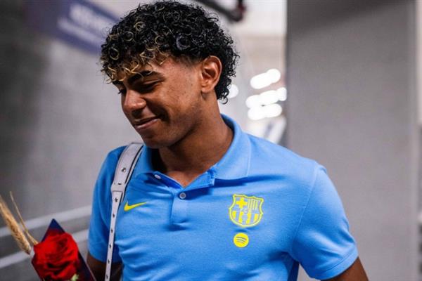 لامين يامال يقود هجوم برشلونة لمواجهة سيلتا فيجو في الدوري