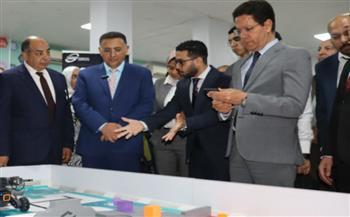 ​محافظ القليوبية ورئيس جامعة بنها يفتتحان مركز الشبان للذكاء الاصطناعي