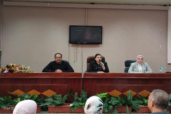 صفاء الشريف تترأس اجتماعًا موسعًا بمديري مراكز الشباب بالإسكندرية لمتابعة الأداء