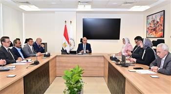 وزير الري يناقش مع نواب البرلمان تطوير المنظومة المائية