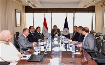   وزير السياحة يتابع مستجدات إطلاق منظومة مدفوعات الشركات "CPS" 