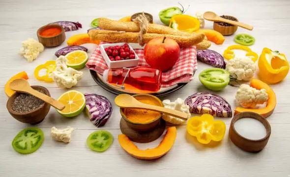 أفضل أطعمة للتخلص من الإمساك وتحسين الهضم